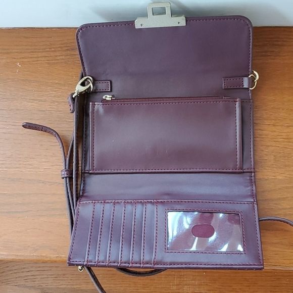 NWOT WHBM Burgundy Leather Crossbody Purse Wallet - Picture 6 of 7